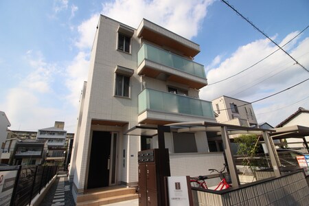 GROWTHマンション外観写真