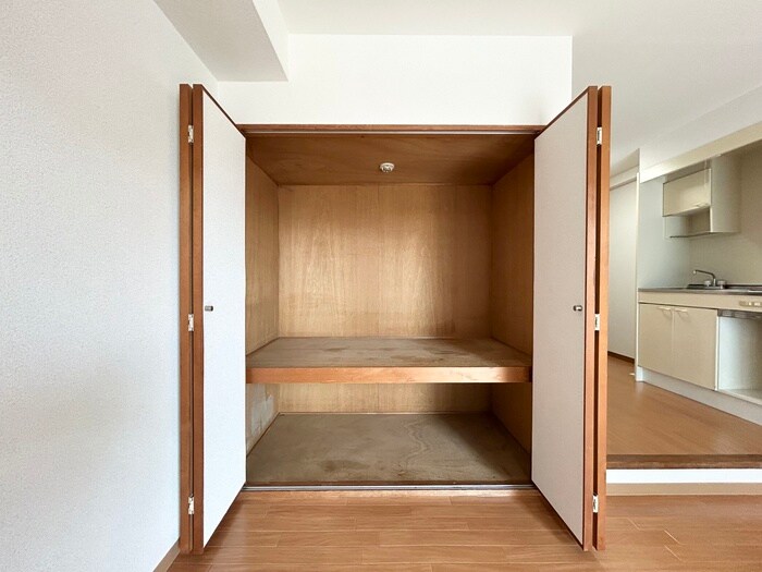 物件内観写真10　(収納)