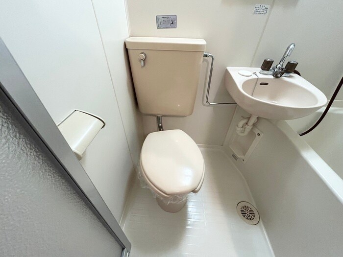 物件内観写真12　(トイレ)