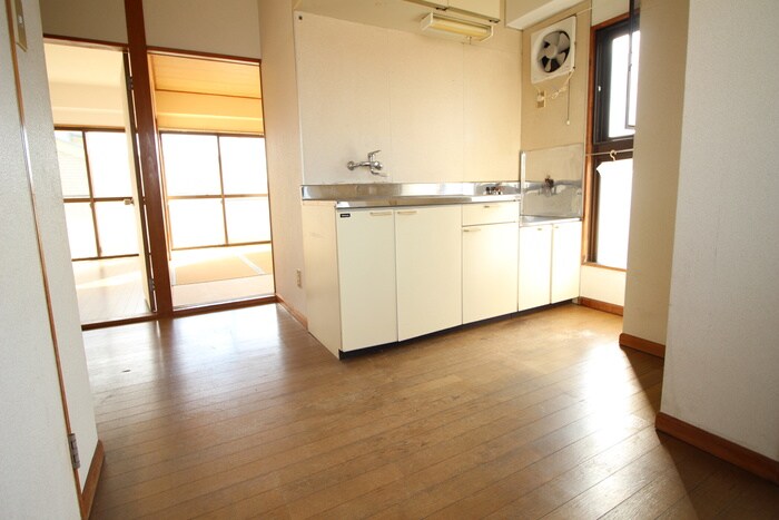 物件内観写真6　(居室)