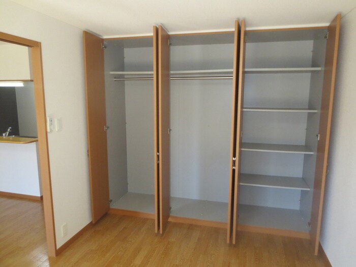 物件内観写真10　(収納)