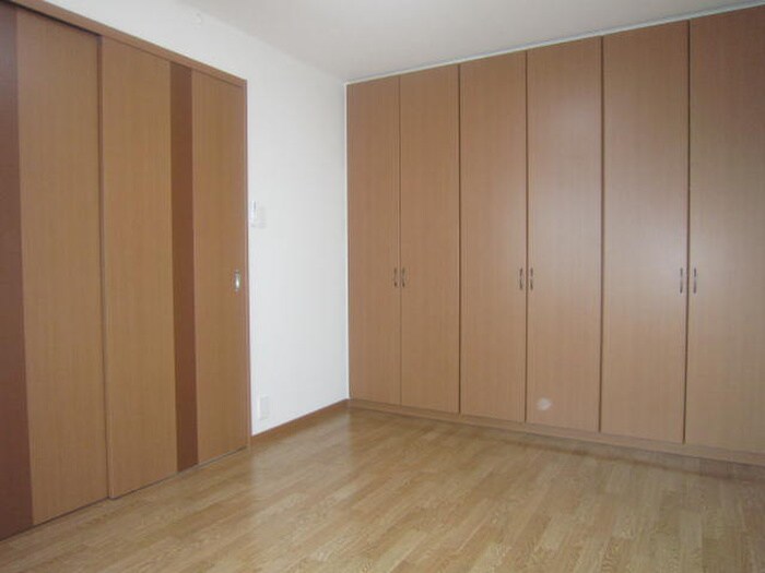 物件内観写真11　(居室)