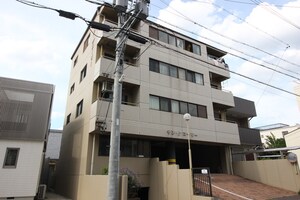 サン・グロ－リ－外観写真