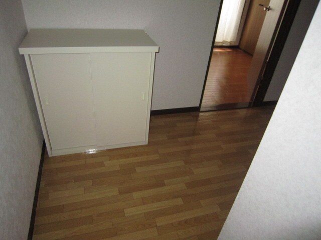 物件内観写真7　(靴箱)