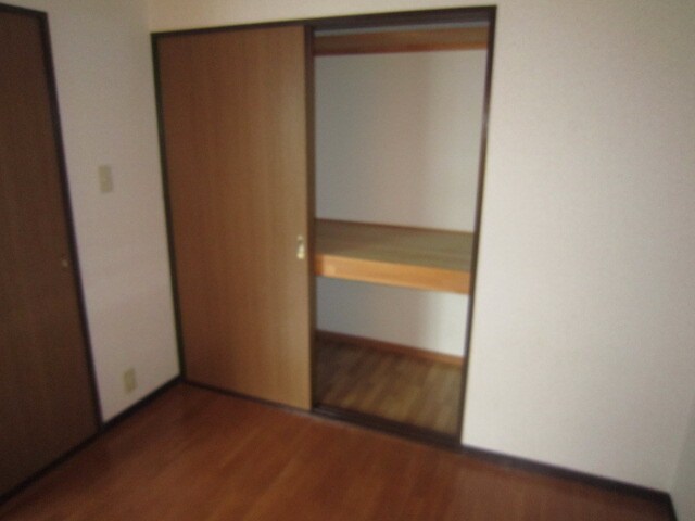 物件内観写真11　(収納)