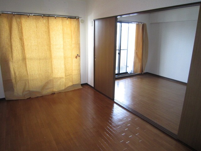 物件内観写真12　(居室)