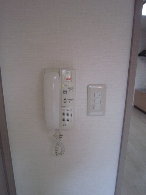 物件内観写真15　(玄関)