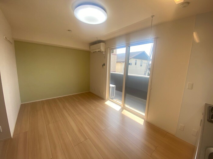 物件内観写真7　(居室)