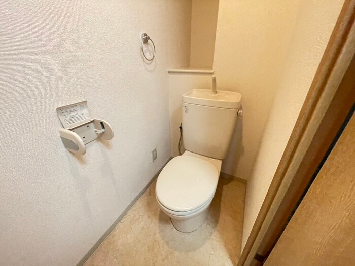 物件内観写真13　(トイレ)