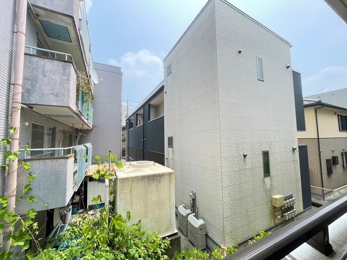 物件内観写真15　(室内からの展望)