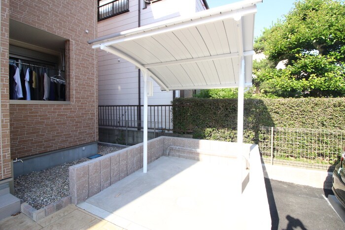 物件外観写真3　(駐輪場)