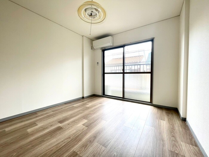 物件内観写真8　(居室)