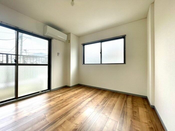 物件内観写真9　(居室)