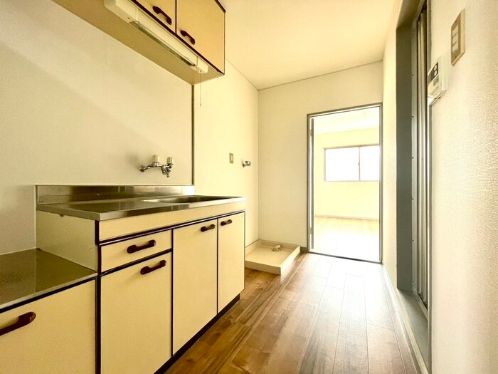 物件内観写真12　(廊下)