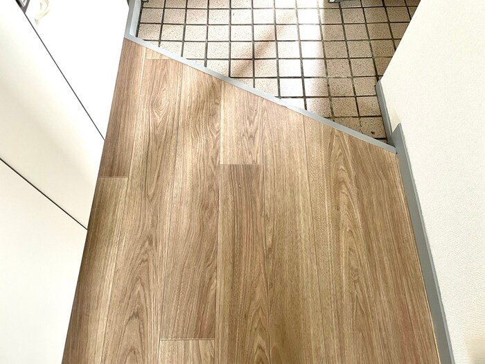 物件内観写真14　(玄関)