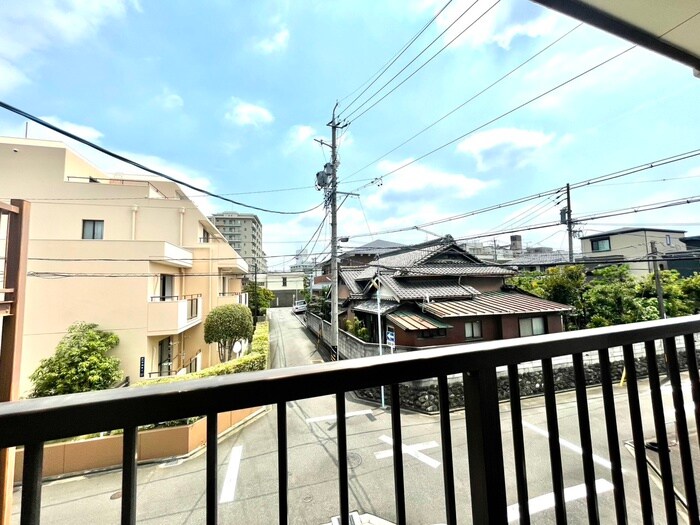 物件内観写真16　(室内からの展望)