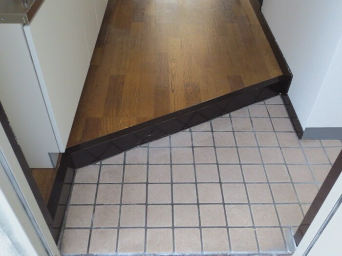 物件内観写真21　(玄関)