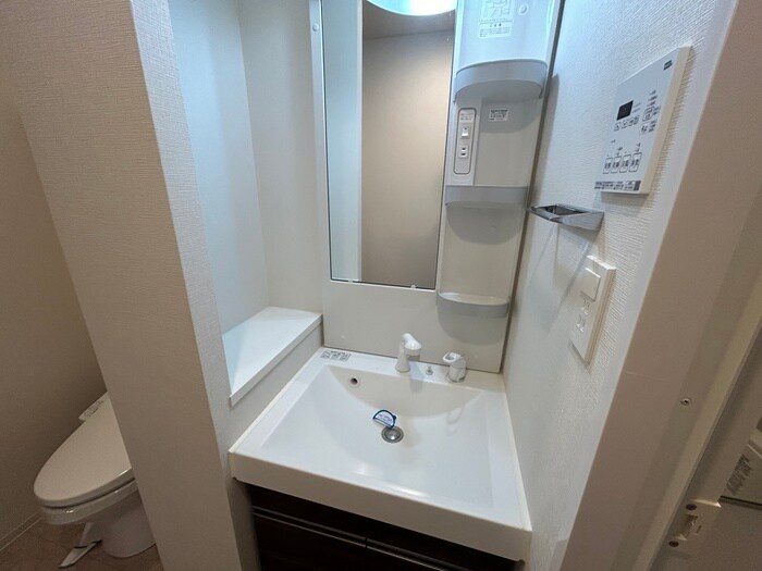 物件内観写真13　(洗面)