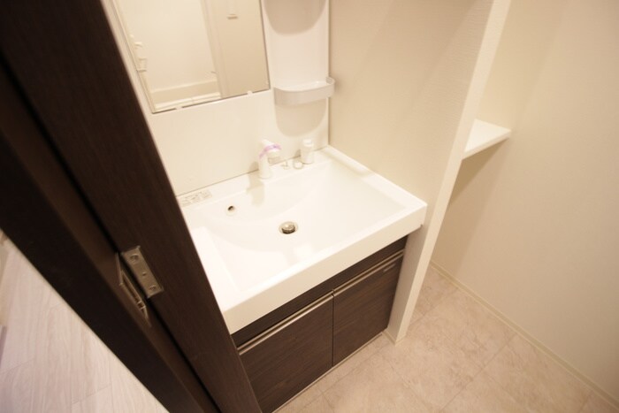 物件内観写真13　(洗面)