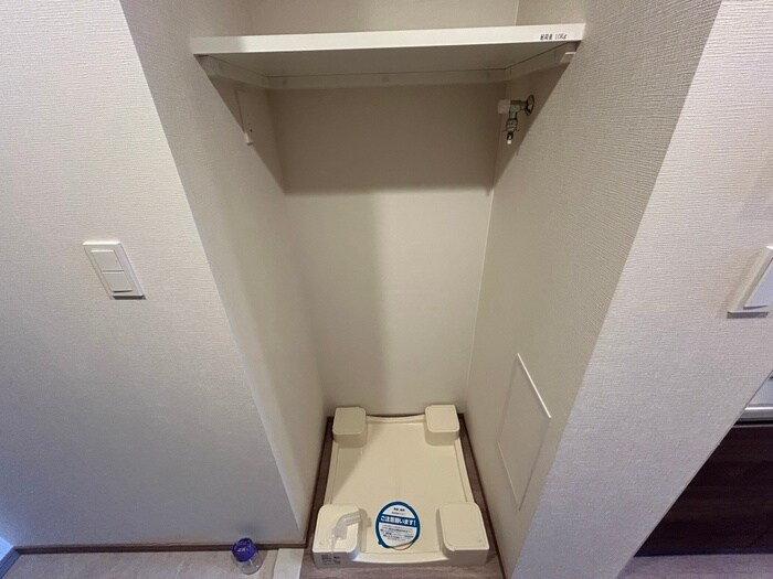 物件内観写真13　(洗濯機置場)