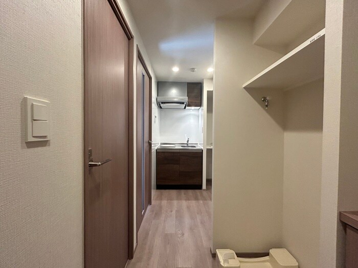 物件内観写真14　(廊下)