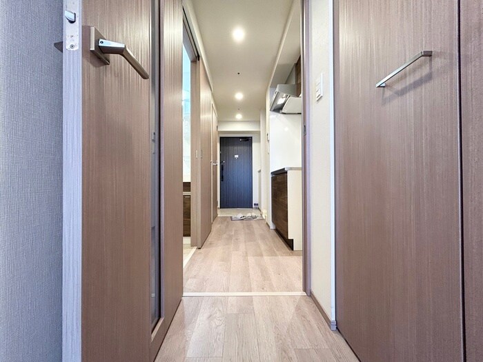 物件内観写真18　(廊下)
