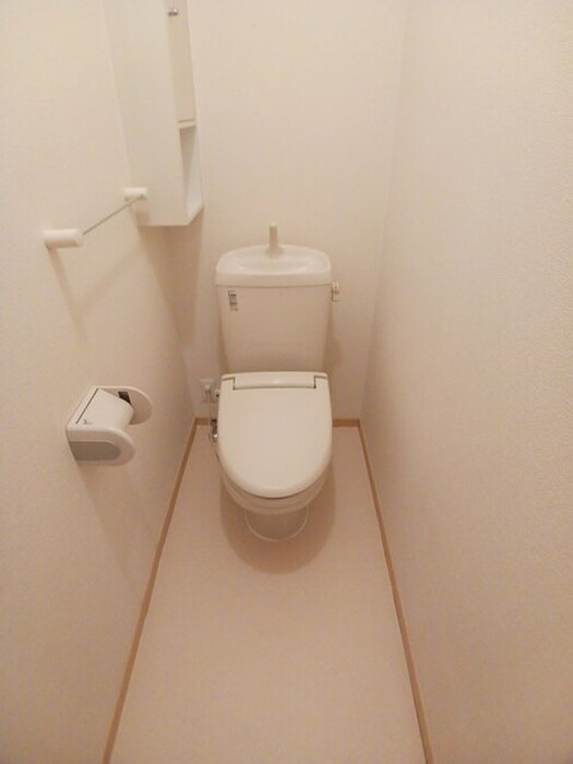 物件内観写真8　(トイレ)