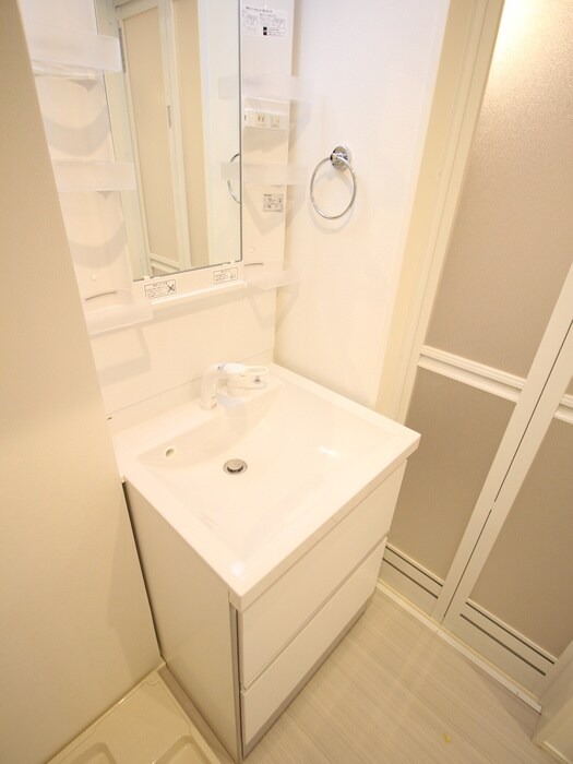 物件内観写真9　(洗面)