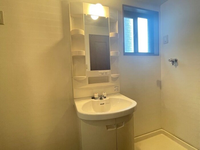 物件内観写真13　(洗面)