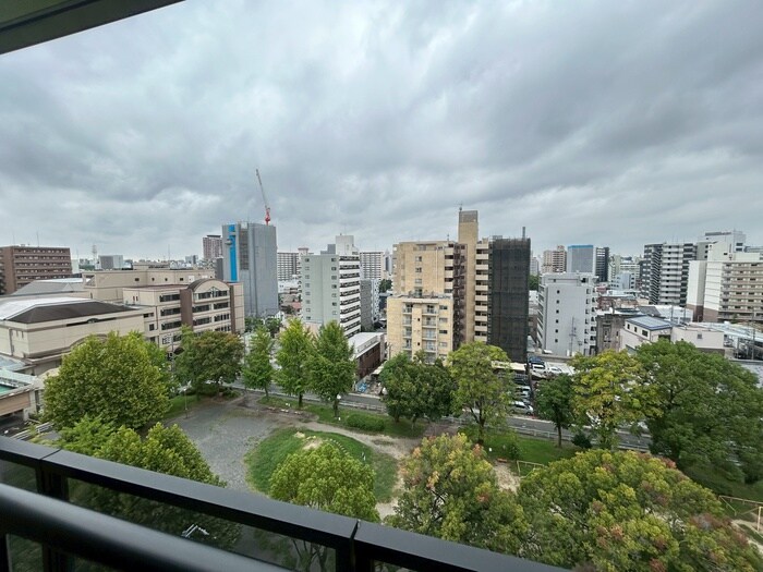 物件内観写真16　(室内からの展望)