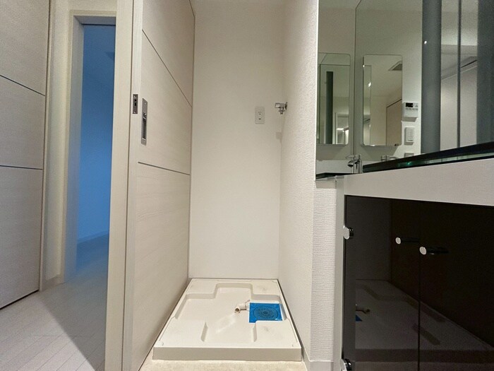 物件内観写真21　(洗濯機置場)