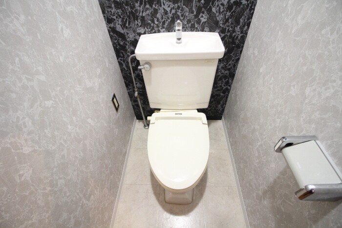 物件内観写真11　(トイレ)