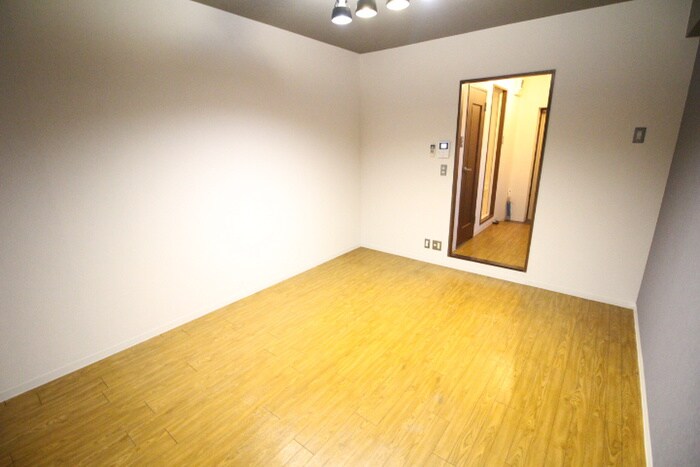 物件内観写真18　(居室)