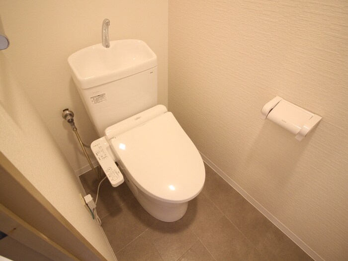 物件内観写真12　(トイレ)