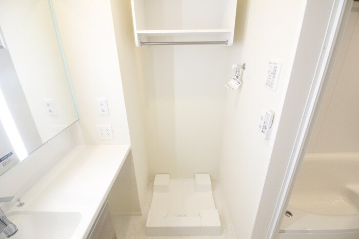 物件内観写真22　(洗濯機置場)