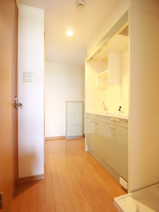 物件内観写真17　(廊下)