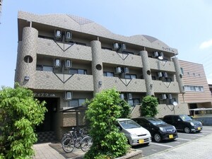 ティアラ八帖外観写真