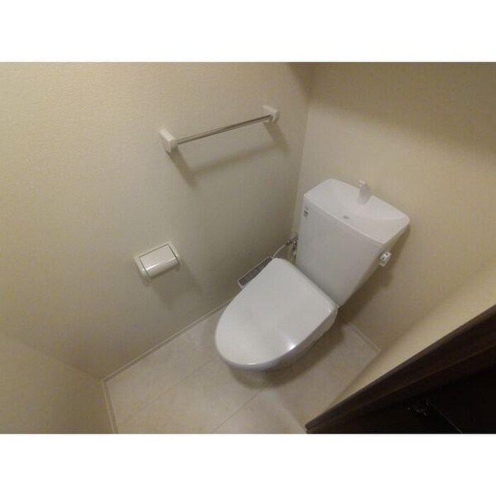 物件内観写真13　(トイレ)