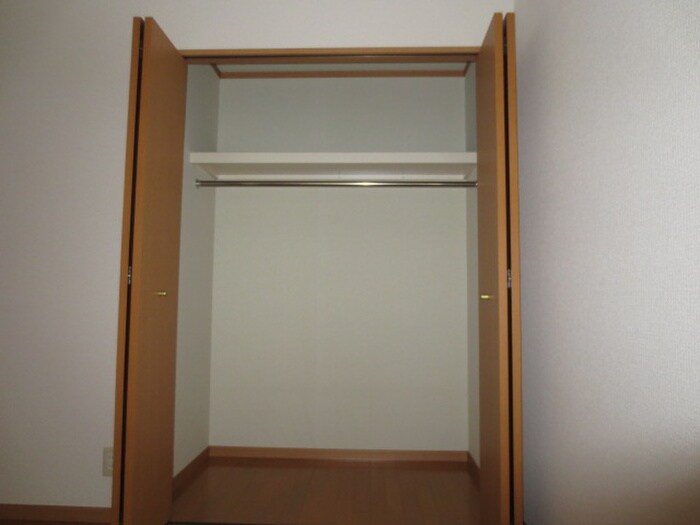 物件内観写真11　(収納)