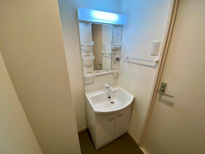 物件内観写真11　(洗面)