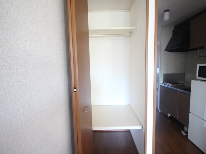 物件内観写真12　(収納)