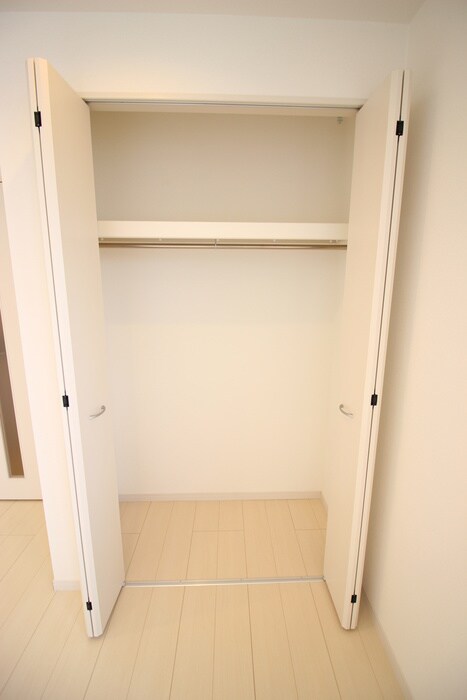 物件内観写真16　(収納)