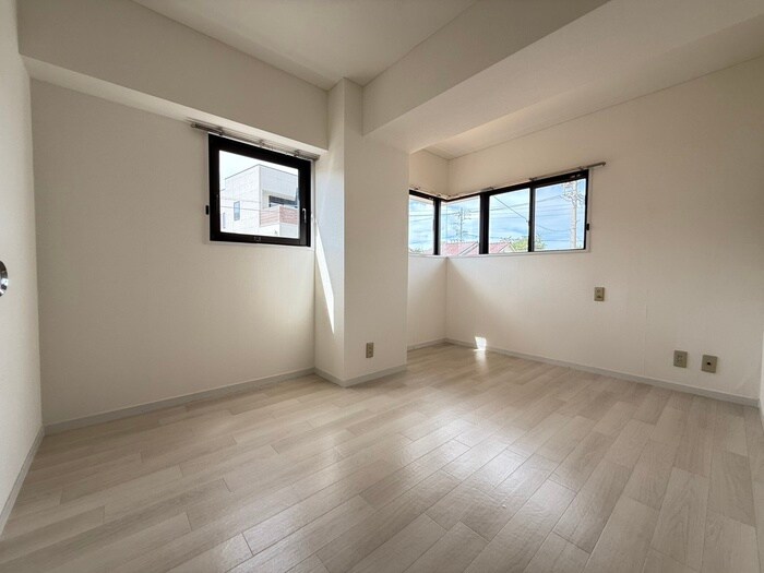 物件内観写真9　(居室)