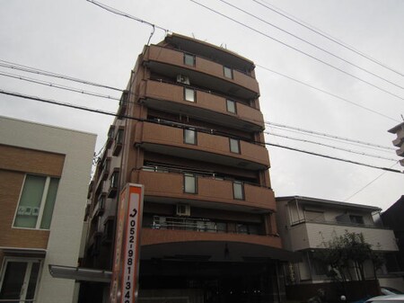 ﾗｲｵﾝｽﾞﾏﾝｼｮﾝ上飯田（403）外観写真