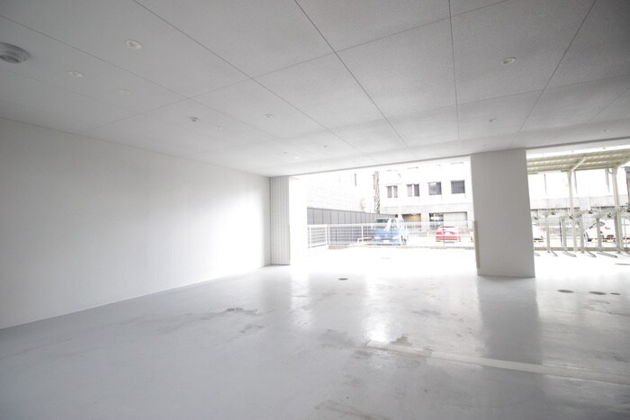 物件外観写真3　(駐車場)