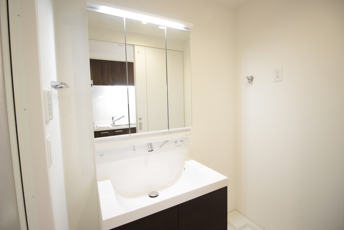 物件内観写真12　(洗面)