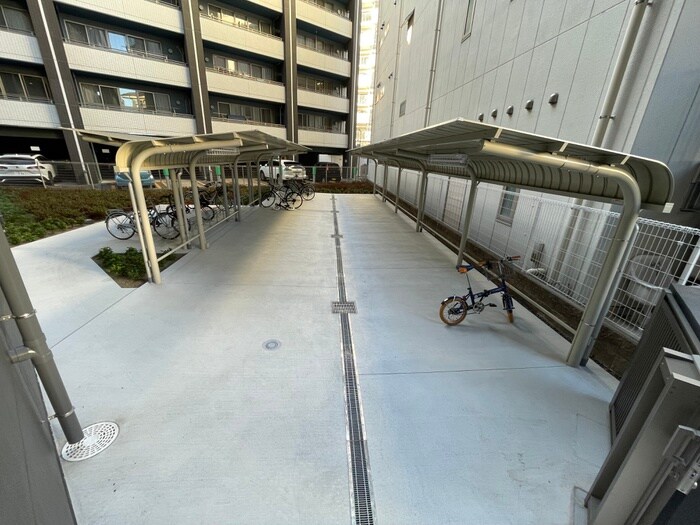物件外観写真5　(駐輪場)