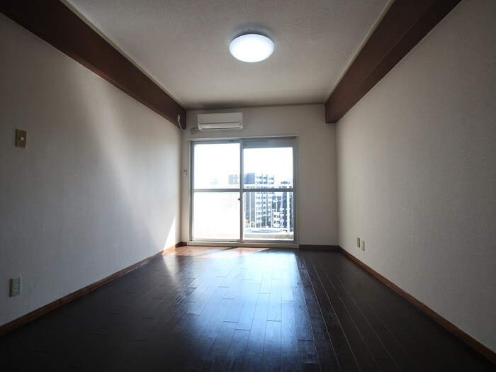 物件内観写真10　(居室)