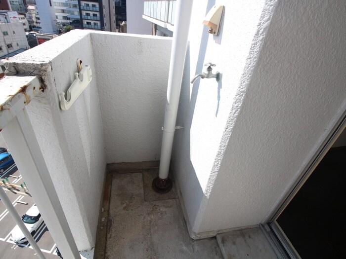 物件内観写真17　(洗濯機置場)