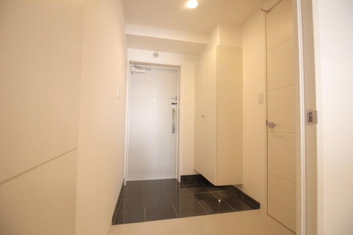 物件内観写真14　(玄関)